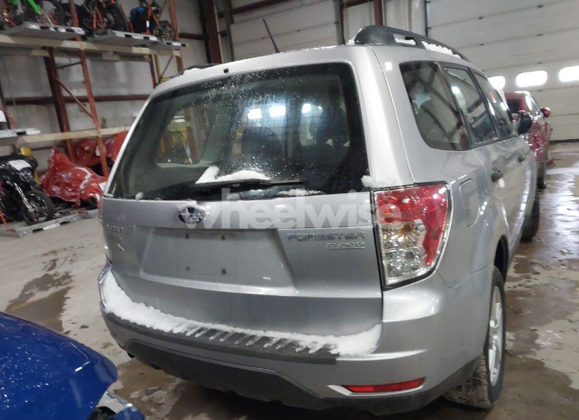 Photo 16 of 2013 Subaru Forester 2.5X (VIN JF2SHABC2DH428756)