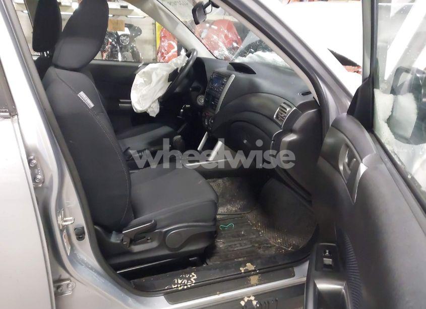 Photo 5 of 2013 Subaru Forester 2.5X (VIN JF2SHABC2DH428756)