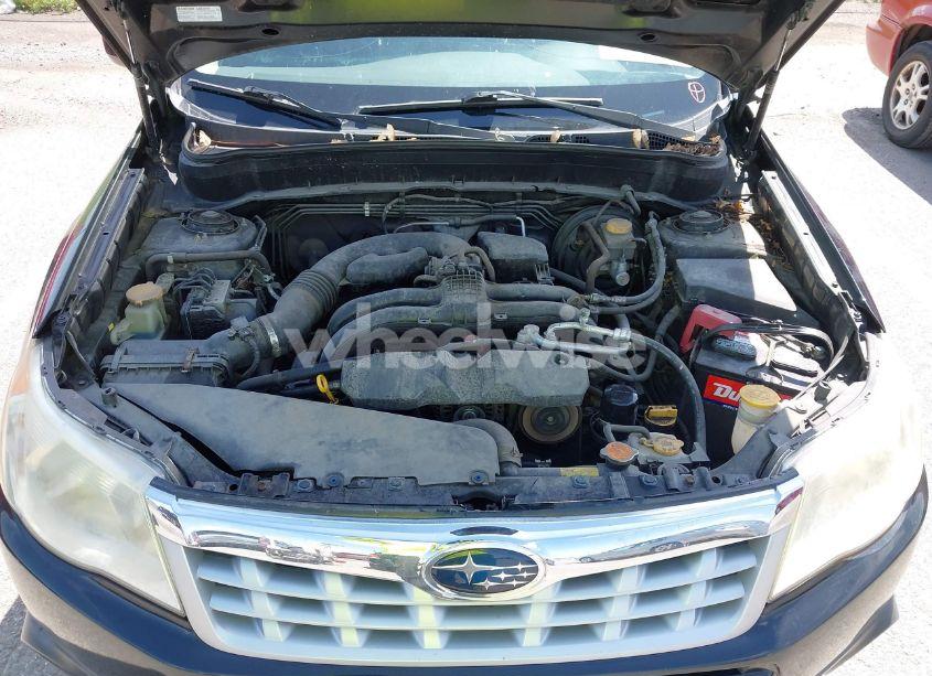 Photo 10 of 2013 Subaru Forester 2.5X (VIN JF2SHABC2DH438946)