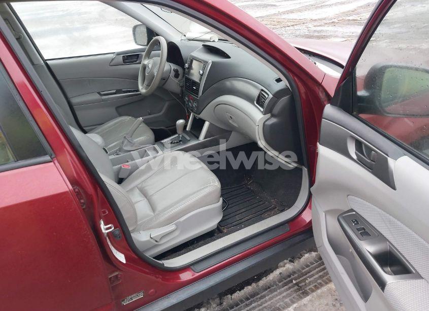 Photo 5 of 2011 Subaru Forester 2.5X (VIN JF2SHABC3BH744082)