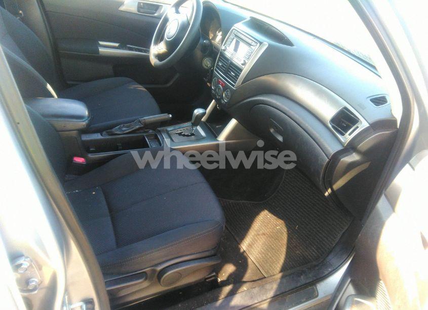 Photo 5 of 2012 Subaru Forester 2.5X (VIN JF2SHABC3CH470674)