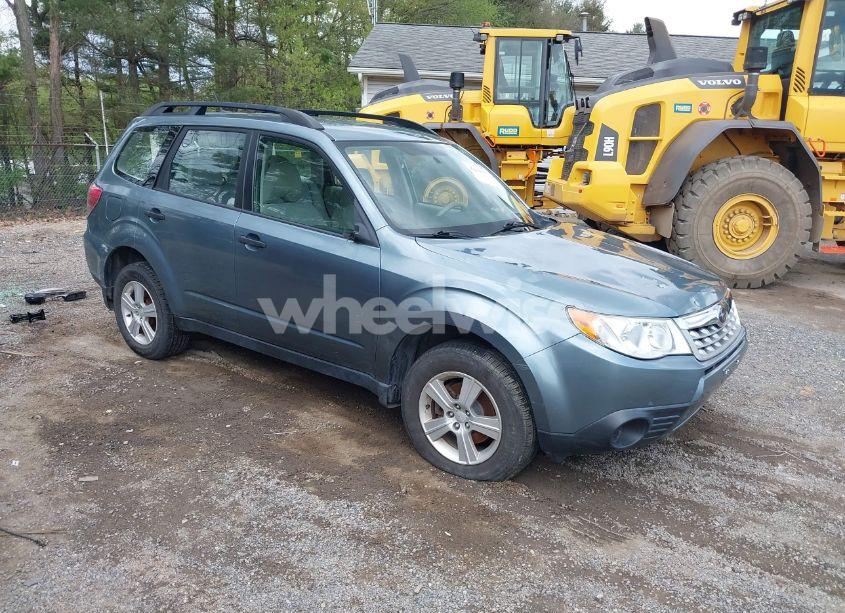 2013 Subaru Forester 2.5X (VIN JF2SHABC3DH412940) main photo
