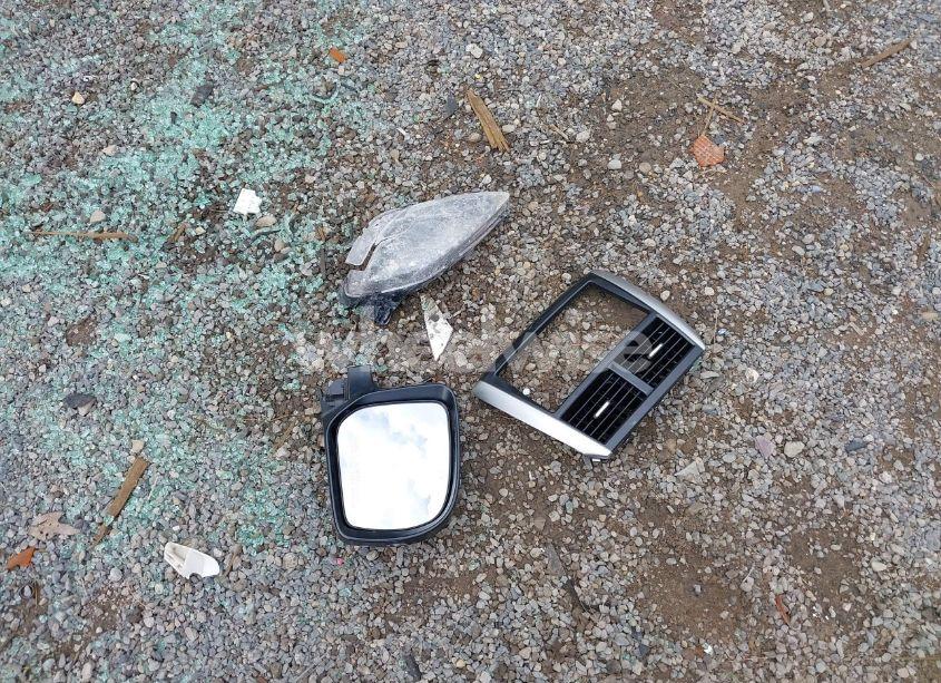 Photo 11 of 2013 Subaru Forester 2.5X (VIN JF2SHABC3DH412940)