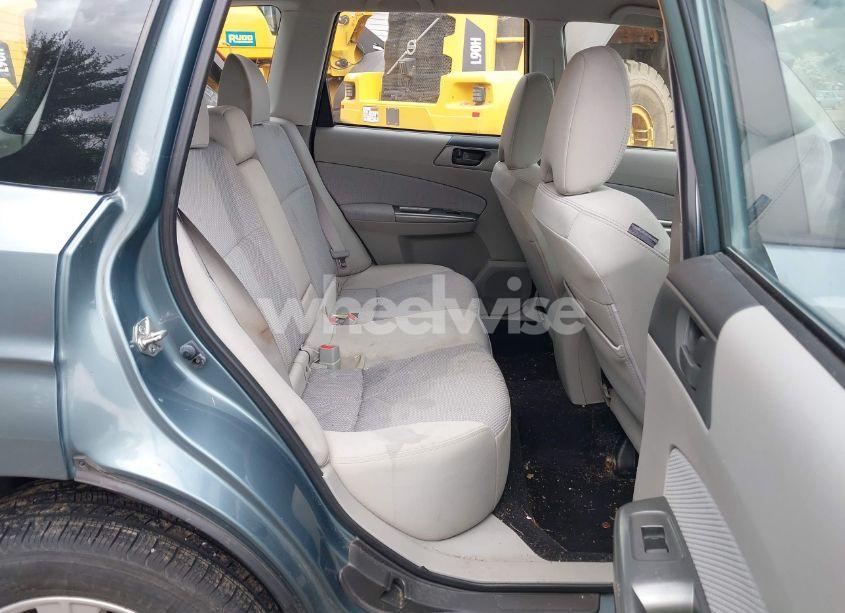 Photo 8 of 2013 Subaru Forester 2.5X (VIN JF2SHABC3DH412940)