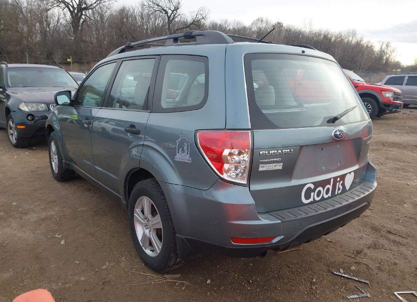Photo 3 of 2011 Subaru Forester 2.5X (VIN JF2SHABC4BH751199)