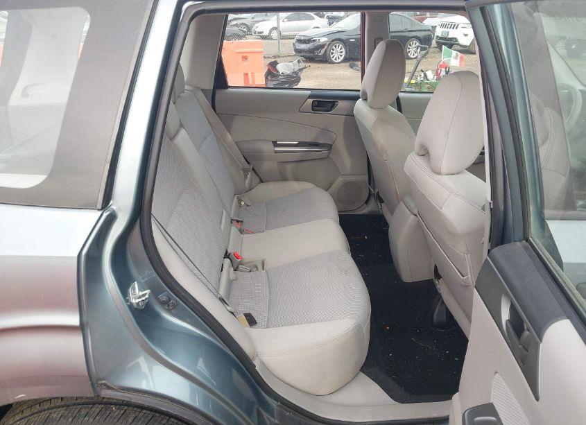 Photo 8 of 2011 Subaru Forester 2.5X (VIN JF2SHABC4BH751199)