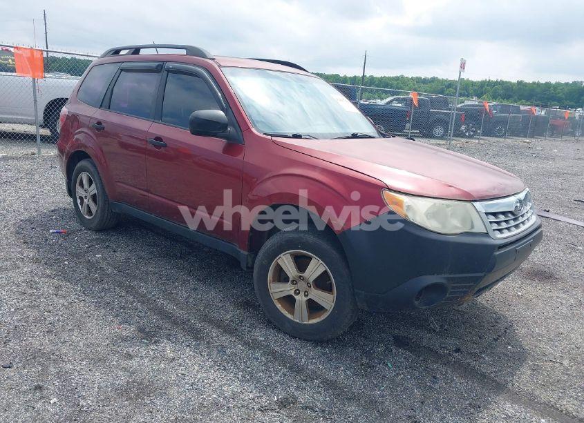 2012 Subaru Forester 2.5X (VIN JF2SHABC4CH410984) main photo
