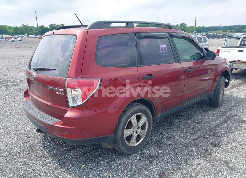 Photo 4 of 2012 Subaru Forester 2.5X (VIN JF2SHABC4CH410984)