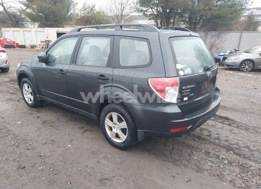 Photo 3 of 2012 Subaru Forester 2.5X (VIN JF2SHABC4CH459229)