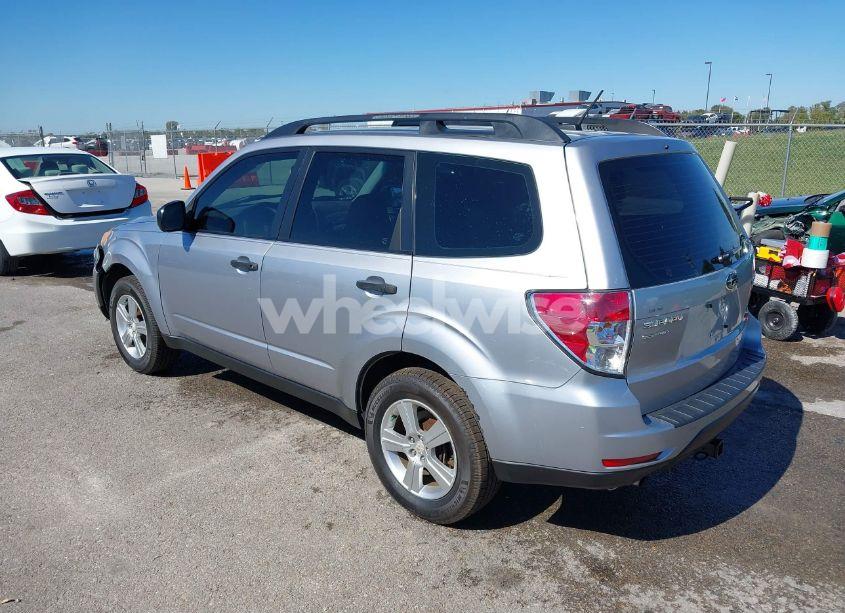Photo 3 of 2013 Subaru Forester 2.5X (VIN JF2SHABC4DH430623)
