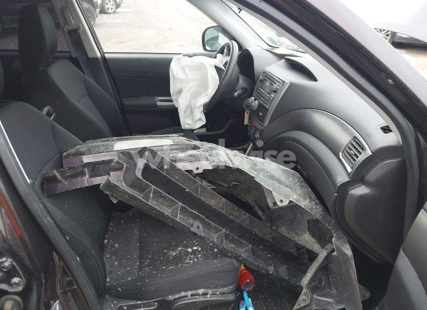 Photo 5 of 2013 Subaru Forester 2.5X (VIN JF2SHABC4DH445557)