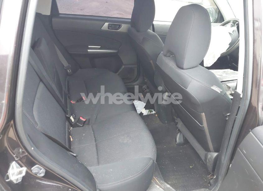 Photo 8 of 2013 Subaru Forester 2.5X (VIN JF2SHABC4DH445557)