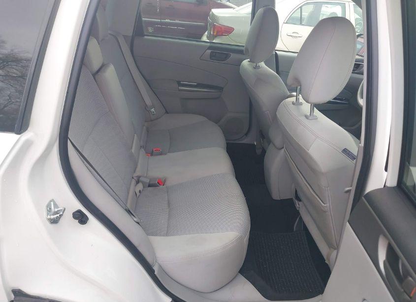 Photo 8 of 2011 Subaru Forester 2.5X (VIN JF2SHABC5BH707468)