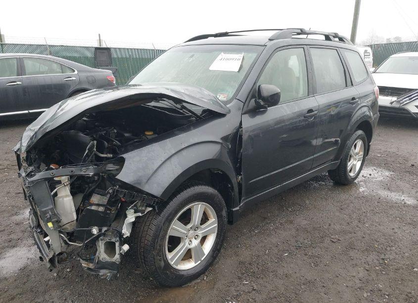 Photo 2 of 2012 Subaru Forester 2.5X (VIN JF2SHABC5CG452165)