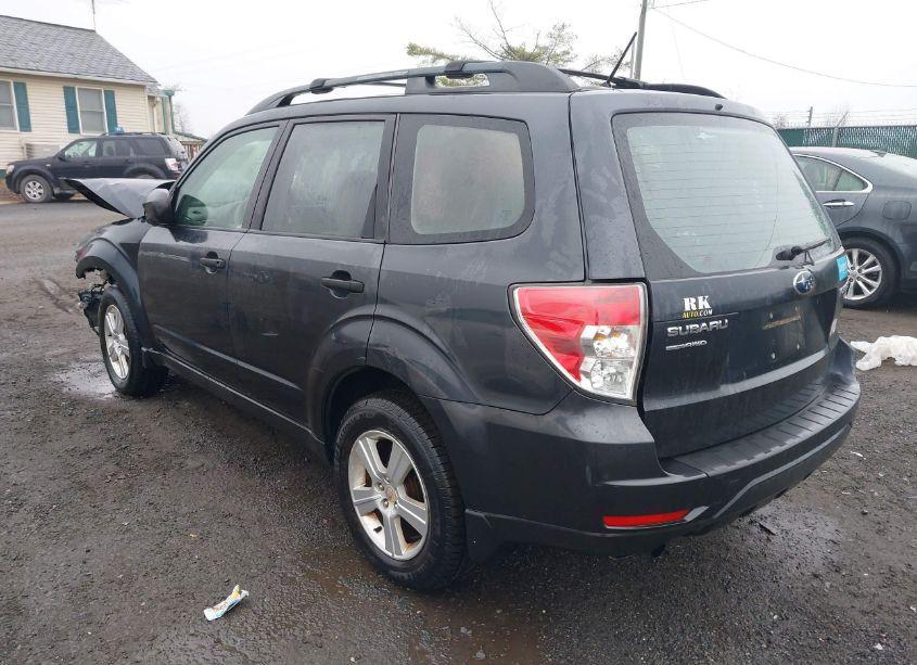 Photo 3 of 2012 Subaru Forester 2.5X (VIN JF2SHABC5CG452165)