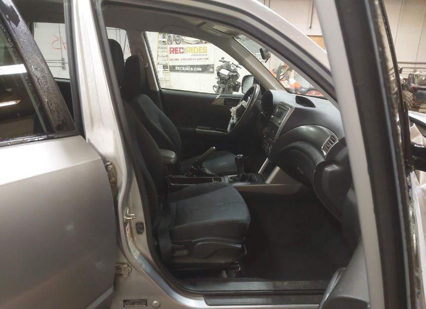 Photo 5 of 2012 Subaru Forester 2.5X (VIN JF2SHABC5CG469578)