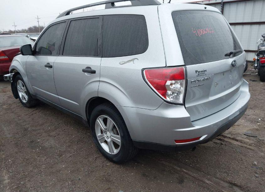 Photo 3 of 2012 Subaru Forester 2.5X (VIN JF2SHABC5CH410413)
