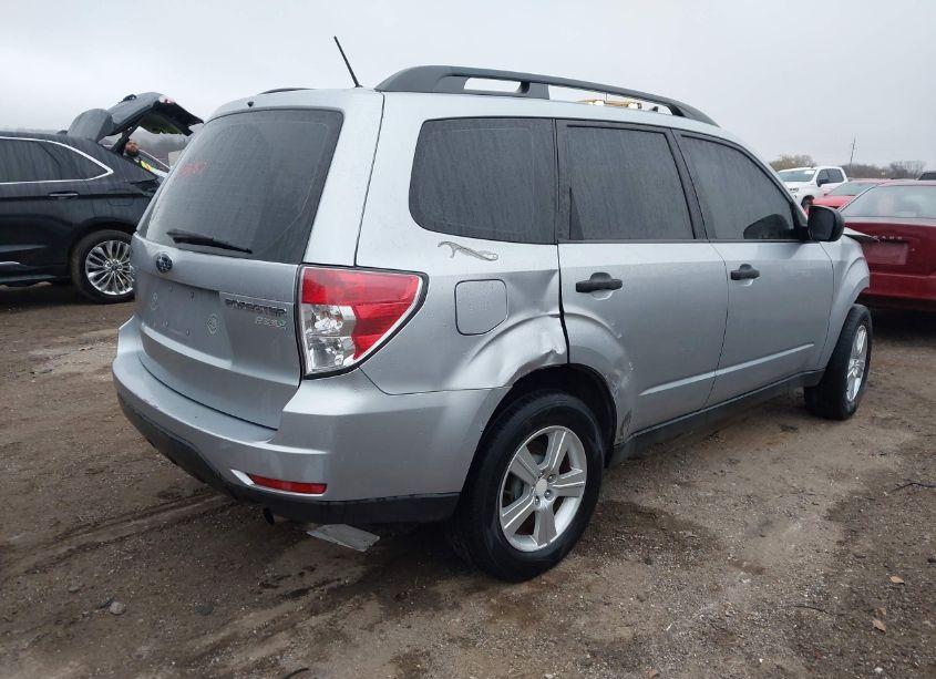 Photo 4 of 2012 Subaru Forester 2.5X (VIN JF2SHABC5CH410413)