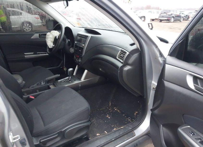 Photo 5 of 2012 Subaru Forester 2.5X (VIN JF2SHABC5CH410413)