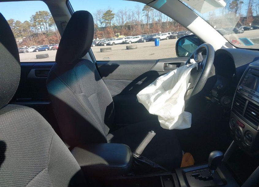 Photo 5 of 2012 Subaru Forester 2.5X (VIN JF2SHABC5CH429530)