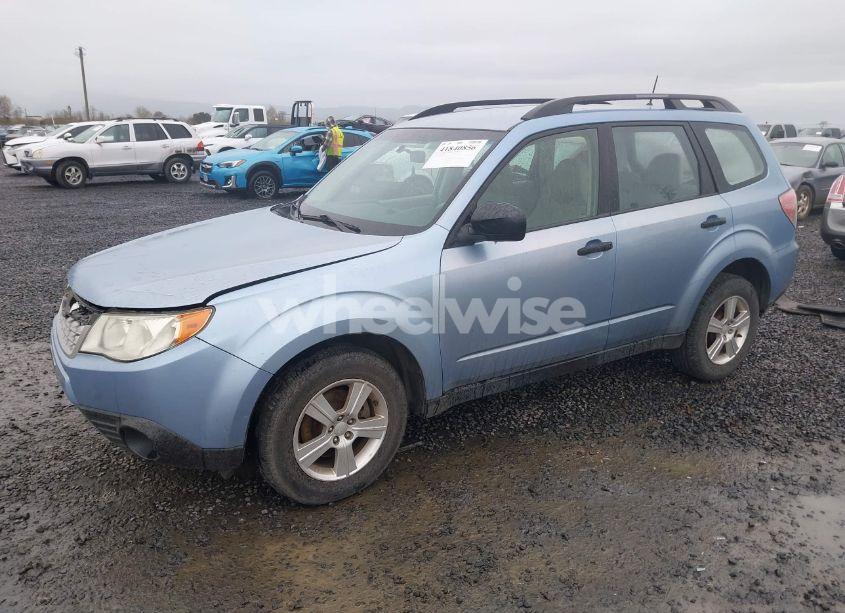 Photo 2 of 2012 Subaru Forester 2.5X (VIN JF2SHABC5CH470482)