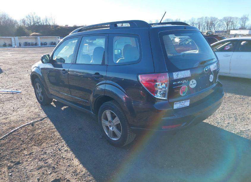 Photo 3 of 2013 Subaru Forester 2.5X (VIN JF2SHABC5DH413670)