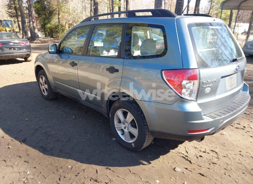 Photo 3 of 2011 Subaru Forester 2.5X (VIN JF2SHABC6BH701890)