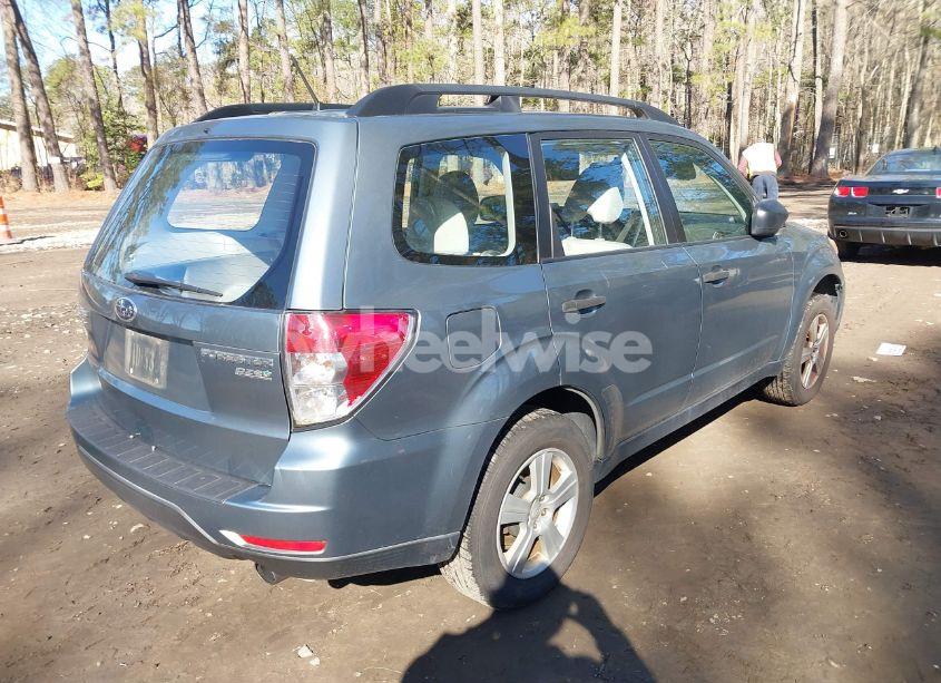 Photo 4 of 2011 Subaru Forester 2.5X (VIN JF2SHABC6BH701890)