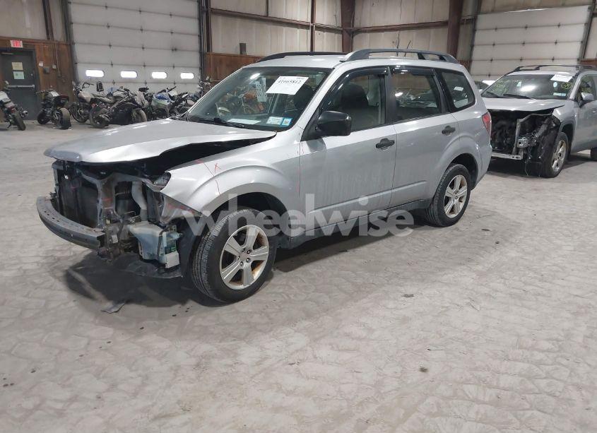 Photo 2 of 2012 Subaru Forester 2.5X (VIN JF2SHABC6CH440973)