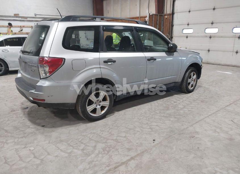 Photo 4 of 2012 Subaru Forester 2.5X (VIN JF2SHABC6CH440973)