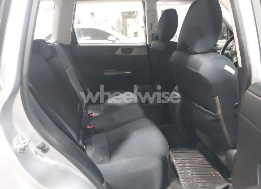 Photo 8 of 2012 Subaru Forester 2.5X (VIN JF2SHABC6CH440973)