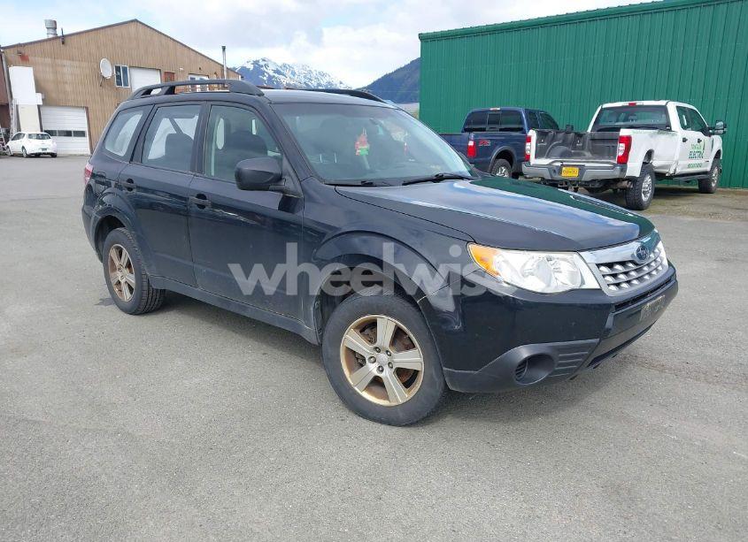 2012 Subaru Forester 2.5X (VIN JF2SHABC6CH452220) main photo