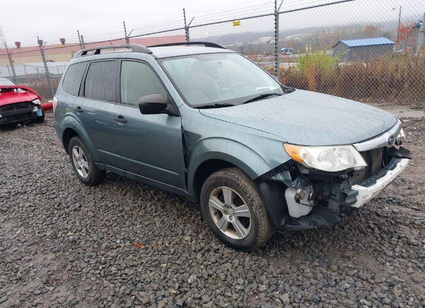 2013 Subaru Forester 2.5X (VIN JF2SHABC6DH405125) main photo