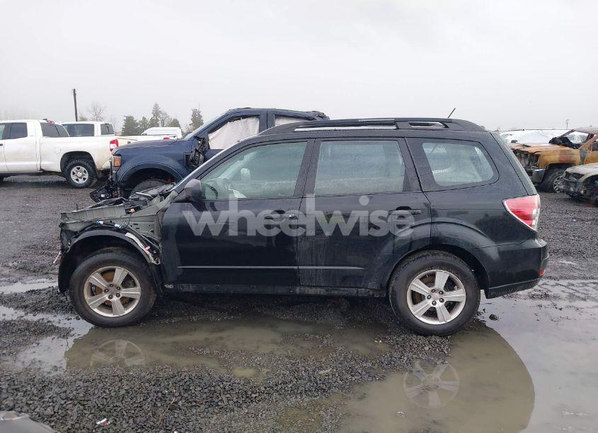 Photo 15 of 2013 Subaru Forester 2.5X (VIN JF2SHABC6DH426279)