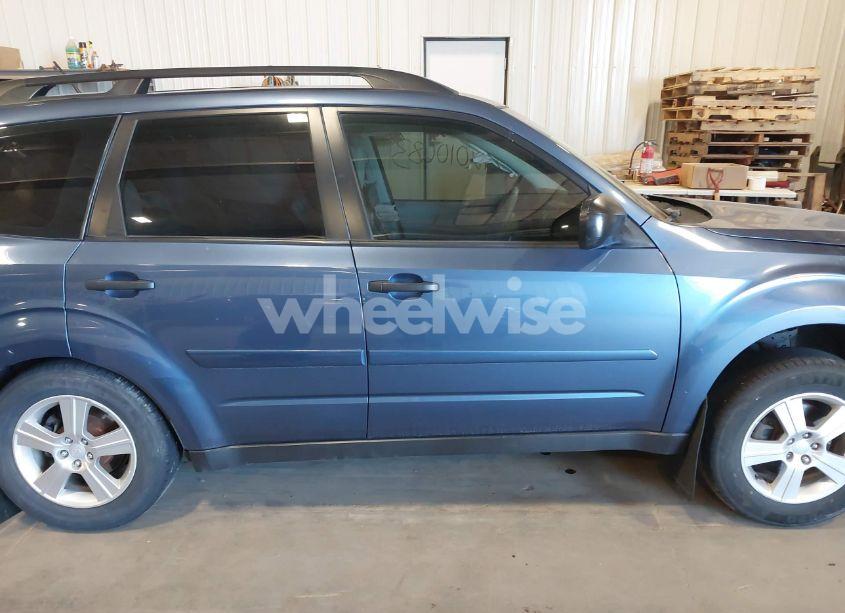 Photo 14 of 2013 Subaru Forester 2.5X (VIN JF2SHABC6DH430350)