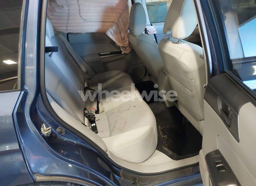 Photo 8 of 2013 Subaru Forester 2.5X (VIN JF2SHABC6DH430350)