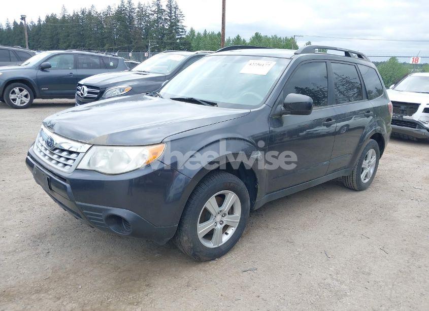 Photo 2 of 2012 Subaru Forester 2.5X (VIN JF2SHABC7CH404340)