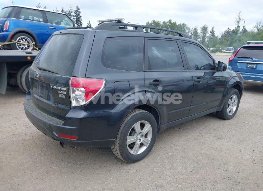 Photo 4 of 2012 Subaru Forester 2.5X (VIN JF2SHABC7CH404340)
