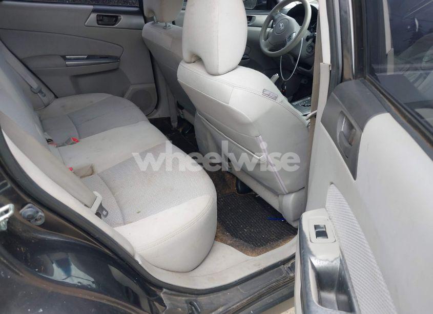 Photo 8 of 2012 Subaru Forester 2.5X (VIN JF2SHABC7CH404340)