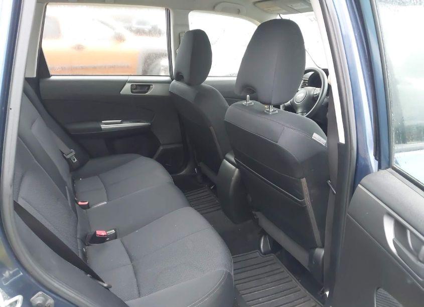 Photo 8 of 2012 Subaru Forester 2.5X (VIN JF2SHABC7CH451545)