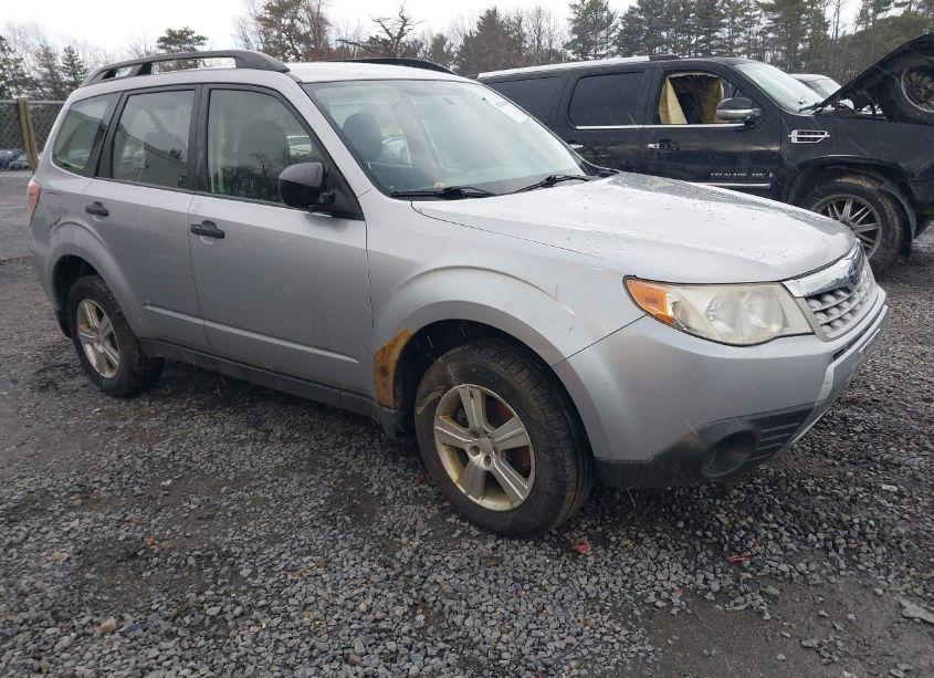2013 Subaru Forester 2.5X (VIN JF2SHABC7DH446024) main photo