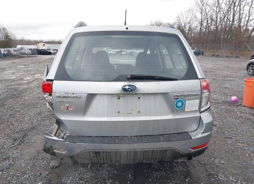 Photo 16 of 2013 Subaru Forester 2.5X (VIN JF2SHABC7DH446024)