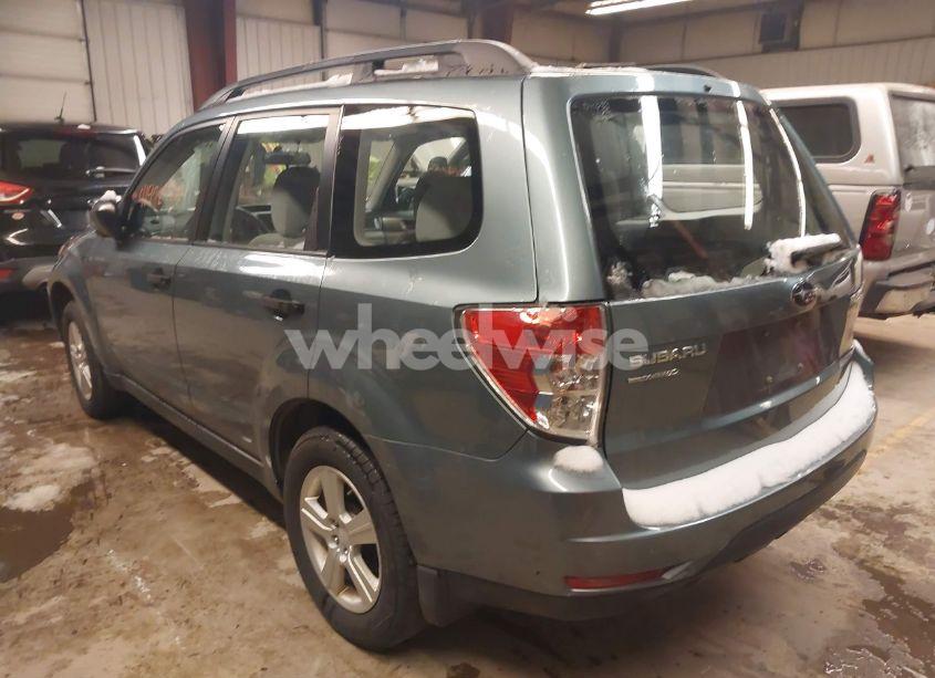 Photo 3 of 2011 Subaru Forester 2.5X (VIN JF2SHABC8BG748909)