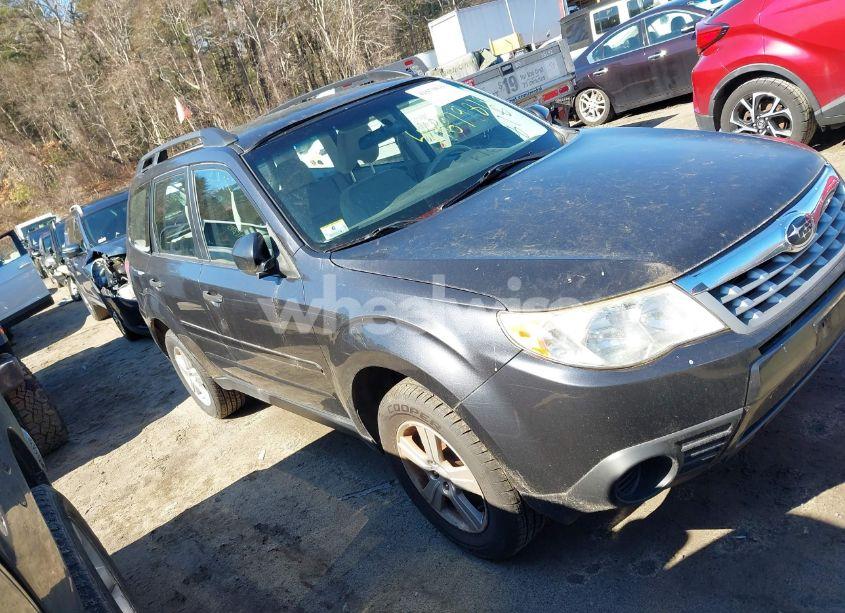 2011 Subaru Forester 2.5X (VIN JF2SHABC8BG755388) main photo
