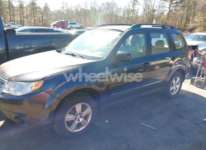 Photo 6 of 2011 Subaru Forester 2.5X (VIN JF2SHABC8BG755388)