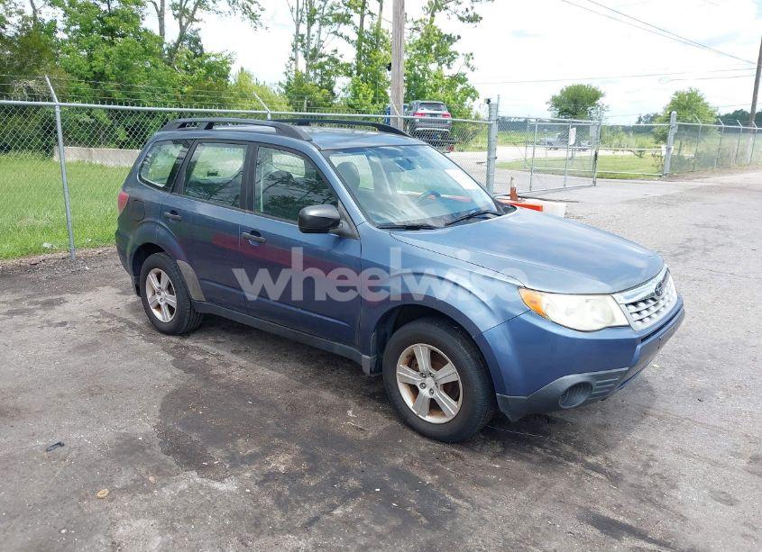 2011 Subaru Forester 2.5X (VIN JF2SHABC8BH716696) main photo