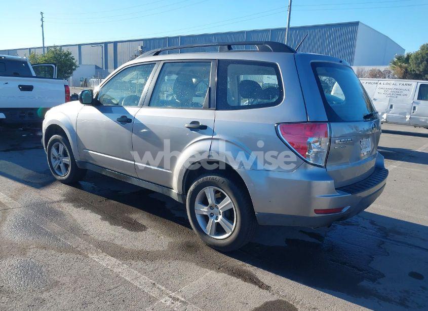 Photo 3 of 2011 Subaru Forester 2.5X (VIN JF2SHABC8BH734714)