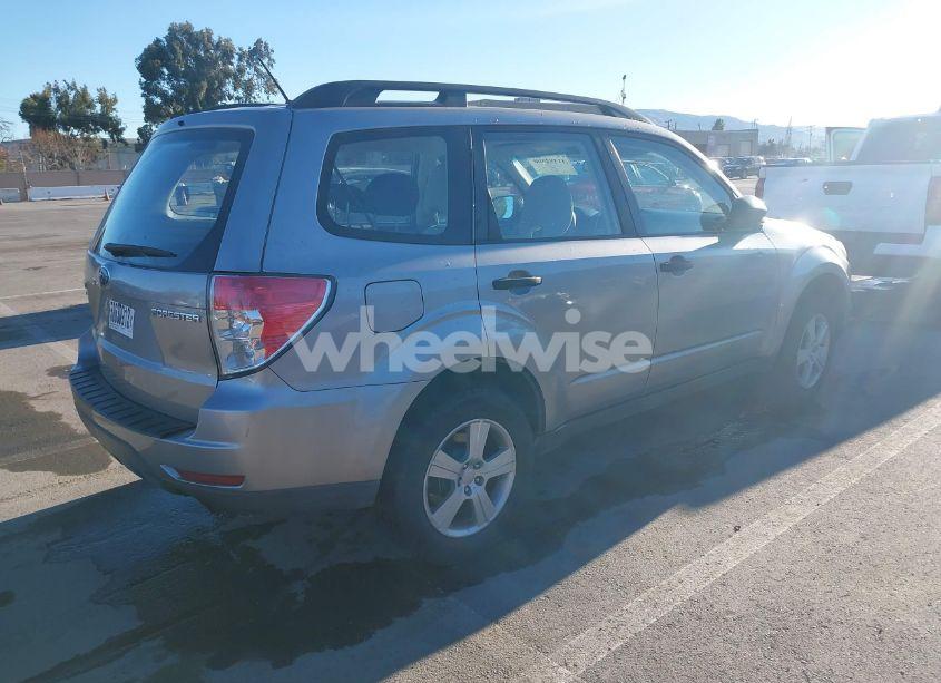 Photo 4 of 2011 Subaru Forester 2.5X (VIN JF2SHABC8BH734714)