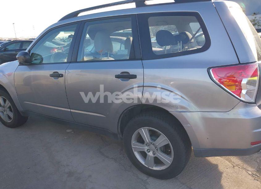 Photo 6 of 2011 Subaru Forester 2.5X (VIN JF2SHABC8BH734714)