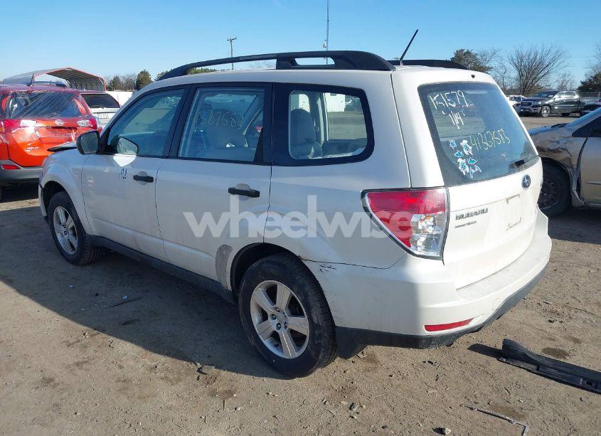 Photo 3 of 2012 Subaru Forester 2.5X (VIN JF2SHABC8CH462148)